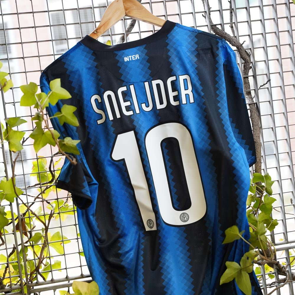 Retro Serie A football shirts and vintage kits from Italy’s most famous clubs.