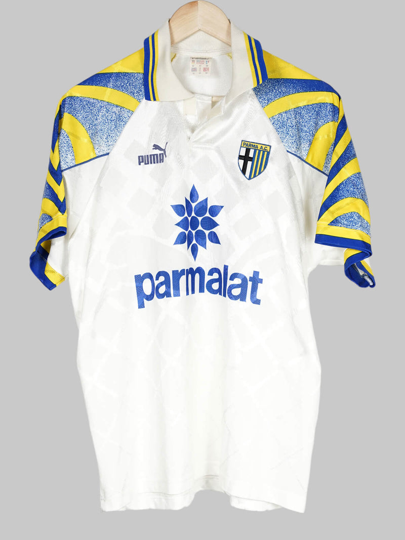 1995/97 Parma #9 Home Shirt (M)