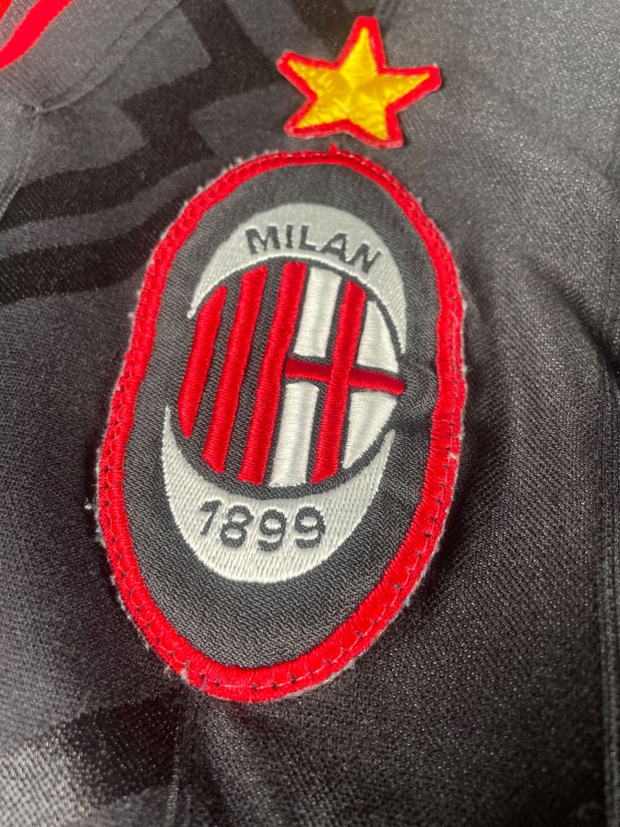 1996/97 AC Milan Baresi #6 Third Shirt L/S (XL)
