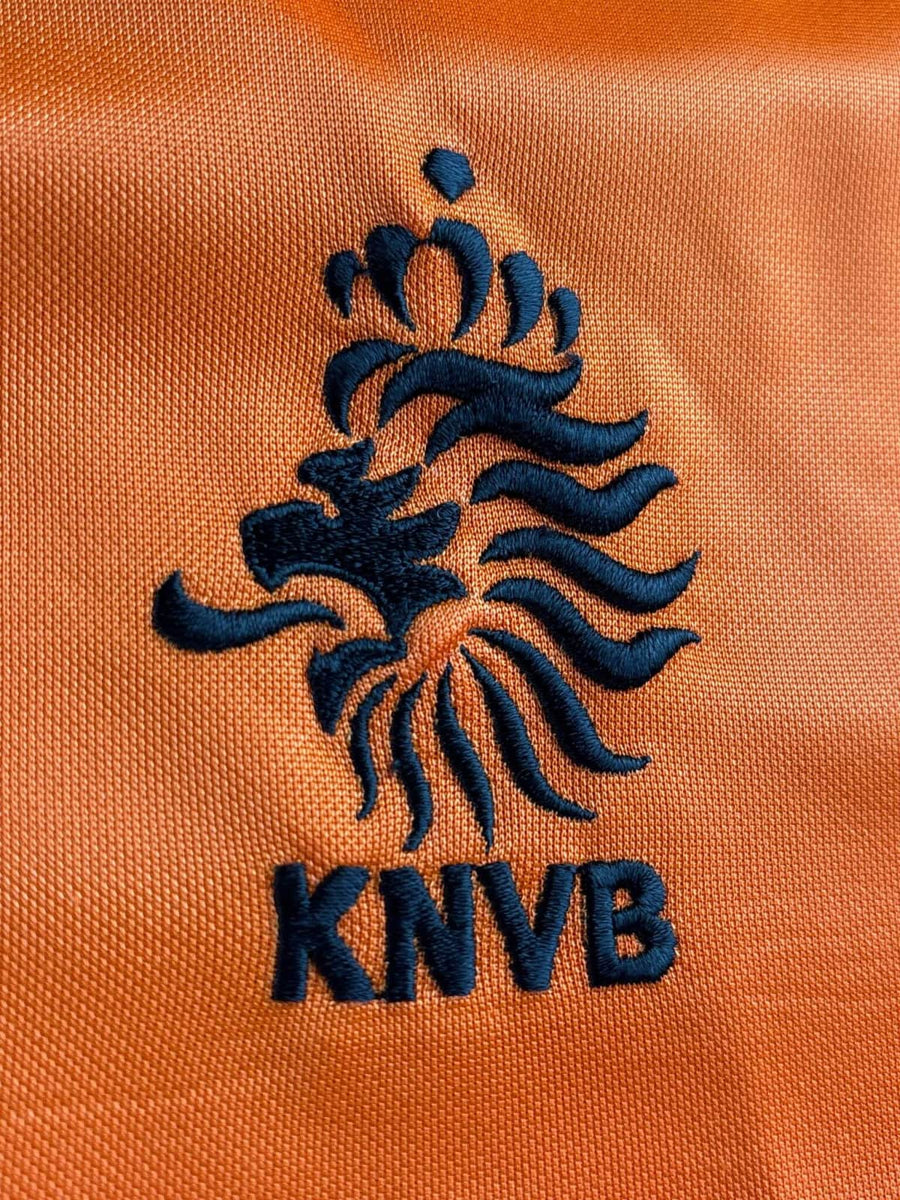 1998/99 Netherlands Bergkamp #8 Home Shirt (L)