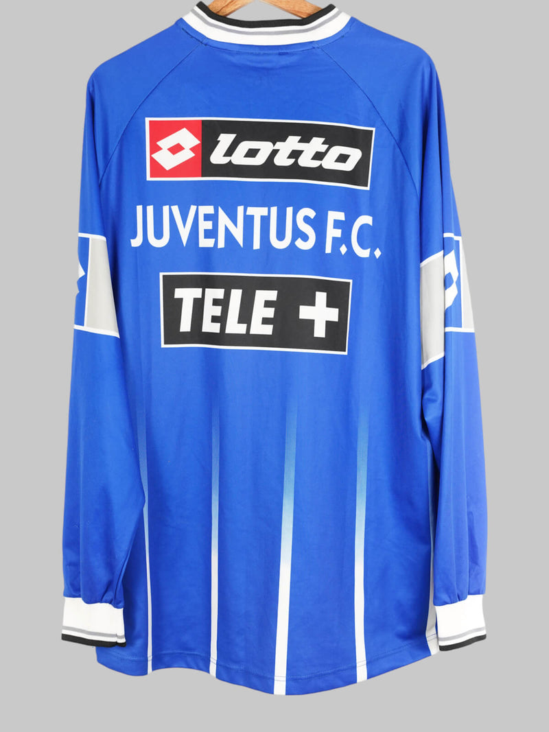 2000/1 Juventus Training Shirt L/S (XL)