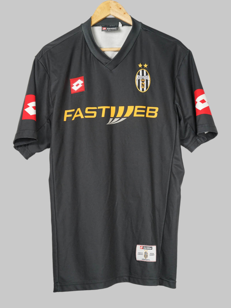 2001/02 Juventus Nedved #11 Away Shirt (XL)