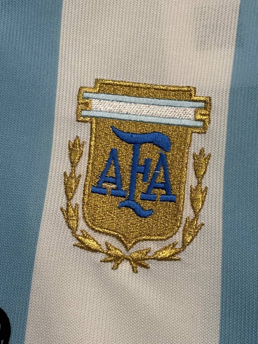 2002/3 Argentina Zanetti #8 Home Shirt (L)