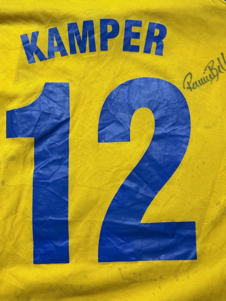 2002/3 Brondby Kamper #12 Home Shirt Signed(L)