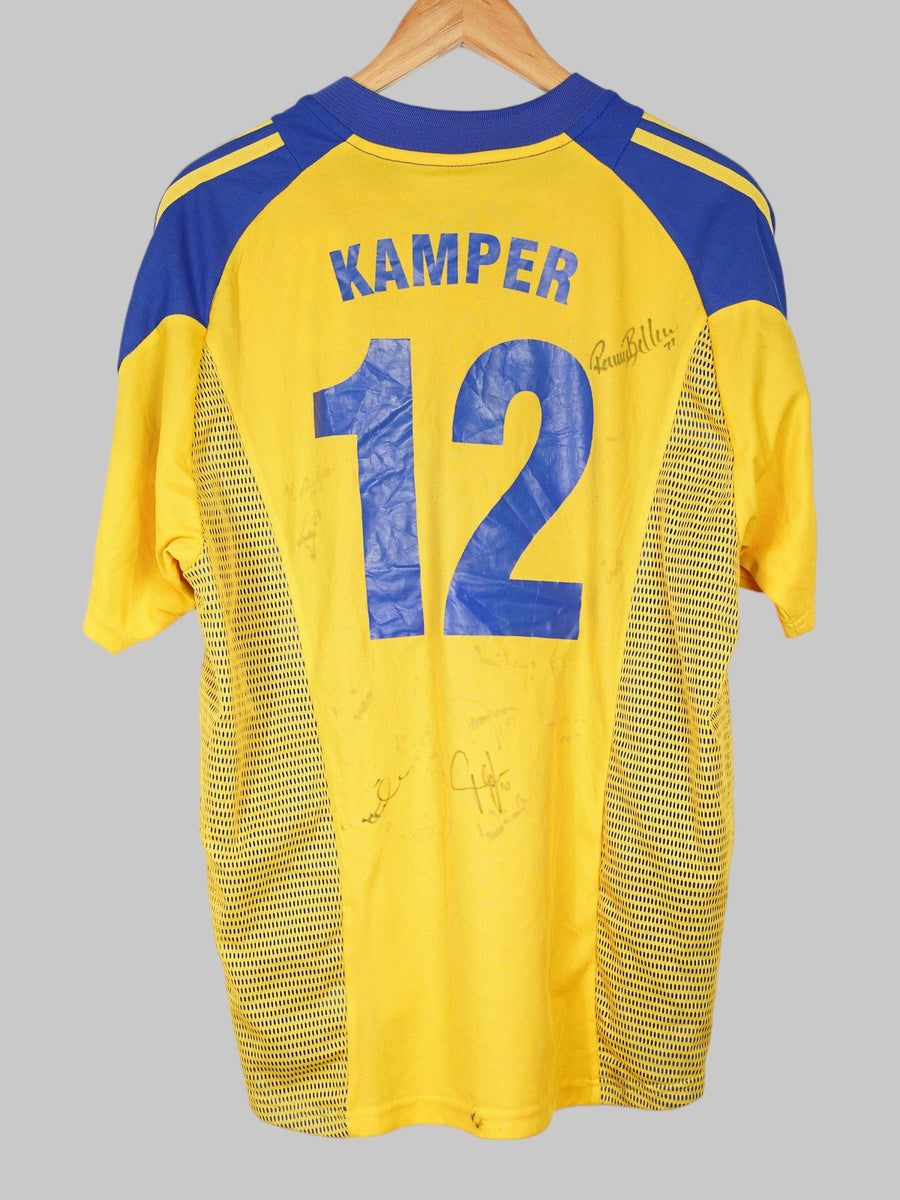 2002/3 Brondby Kamper #12 Home Shirt Signed(L)