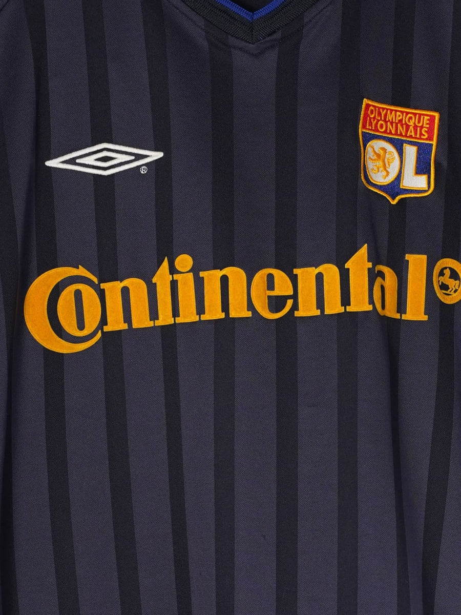 2002/3 Lyon Juninho #8 Away Shirt (L)