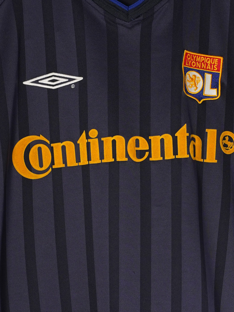 2002/3 Lyon Juninho #8 Away Shirt (L)