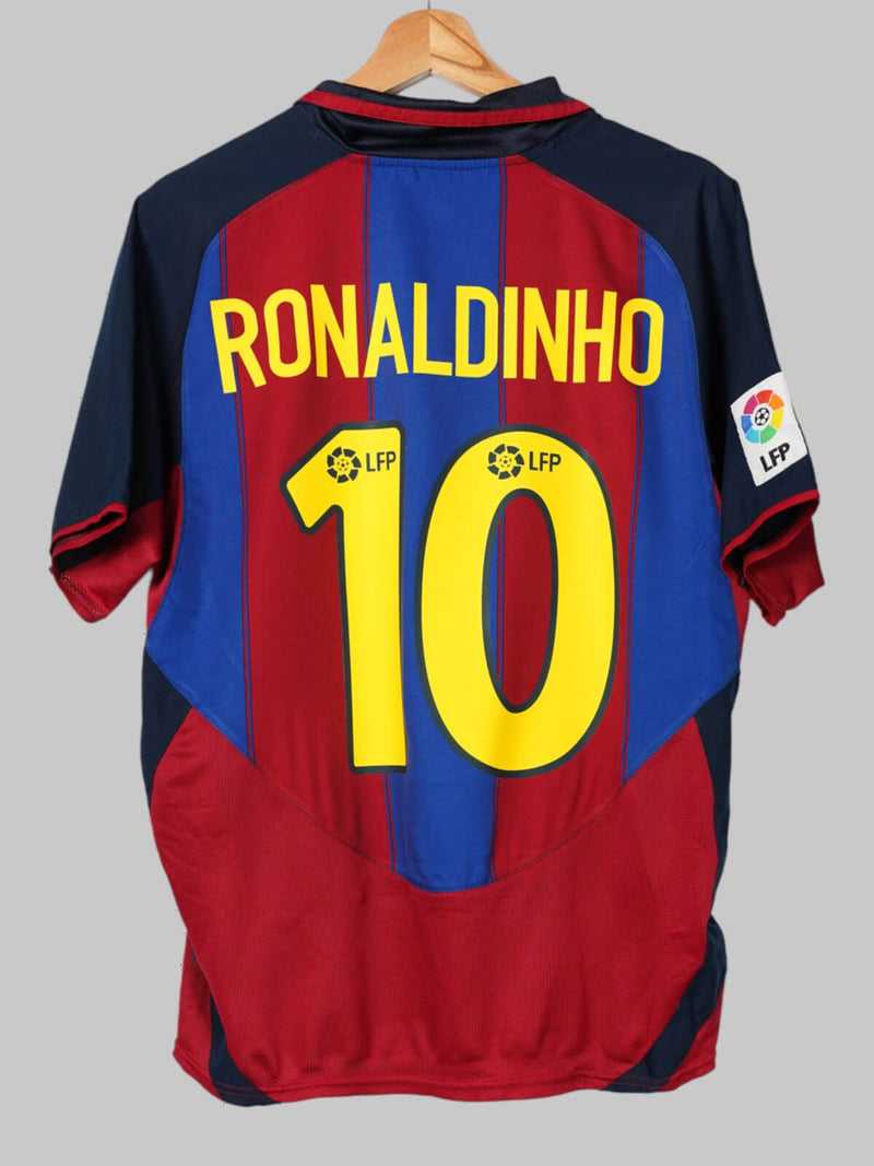 2003/4 Barcelona Ronaldinho #10 Home Shirt (L)
