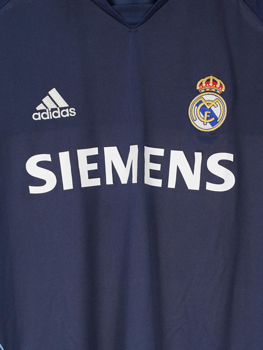 Real Madrid Away Shirt 2005/6 R. Carlos 3 (XL)