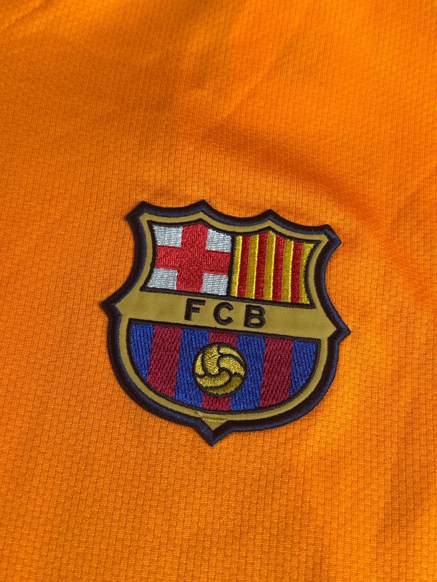 2006/07 Barcelona Ronaldinho #10 Away Shirt (XL)