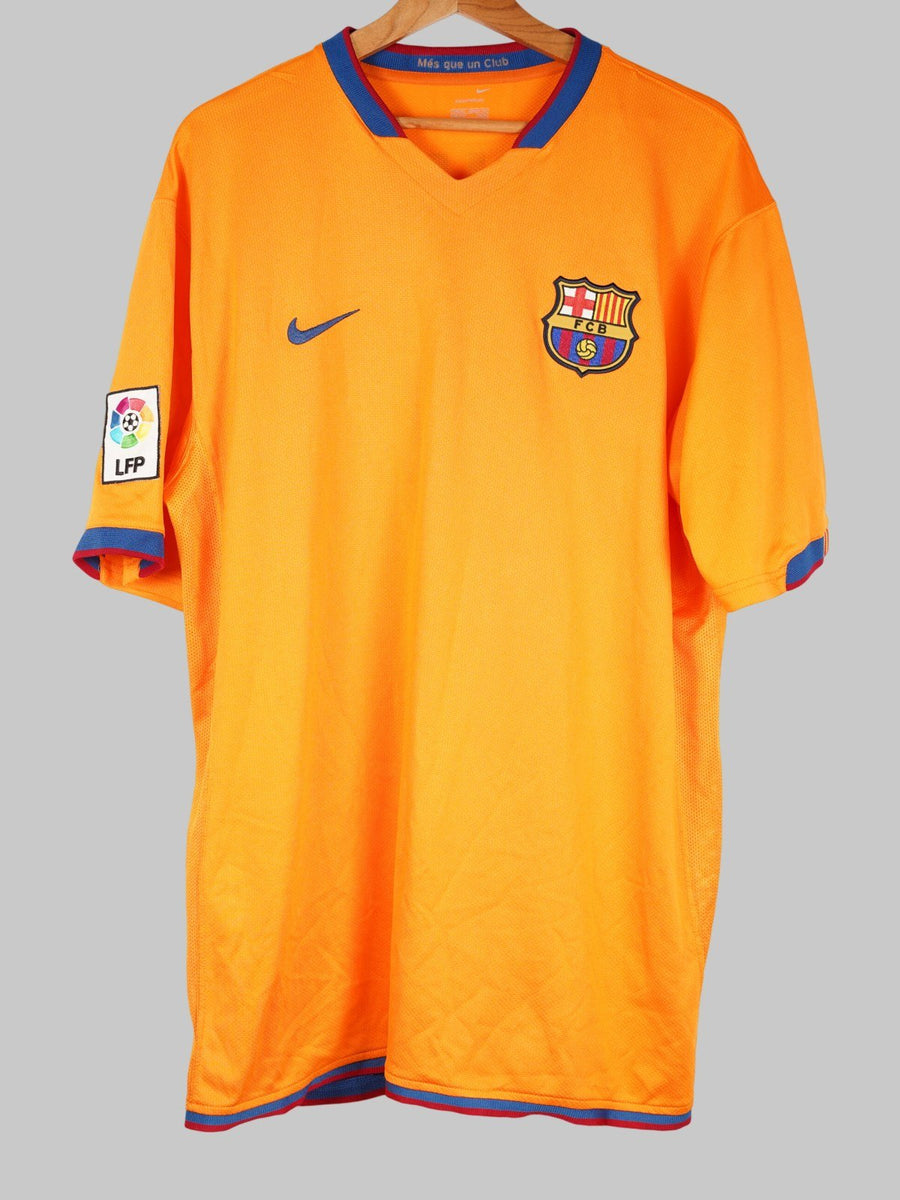 2006/07 Barcelona Ronaldinho #10 Away Shirt (XL)