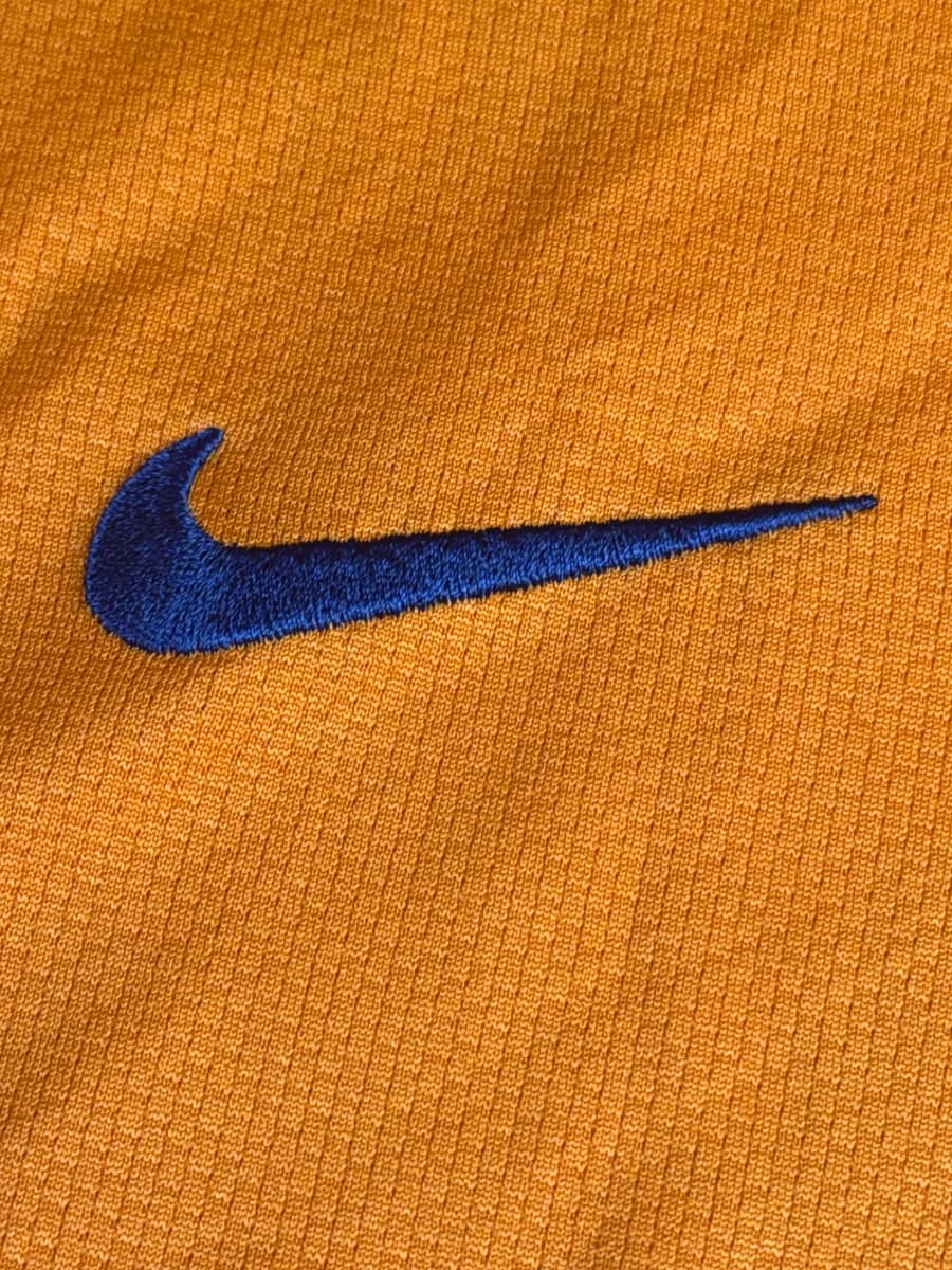 2006/07 Barcelona Ronaldinho #10 Away Shirt (XL)