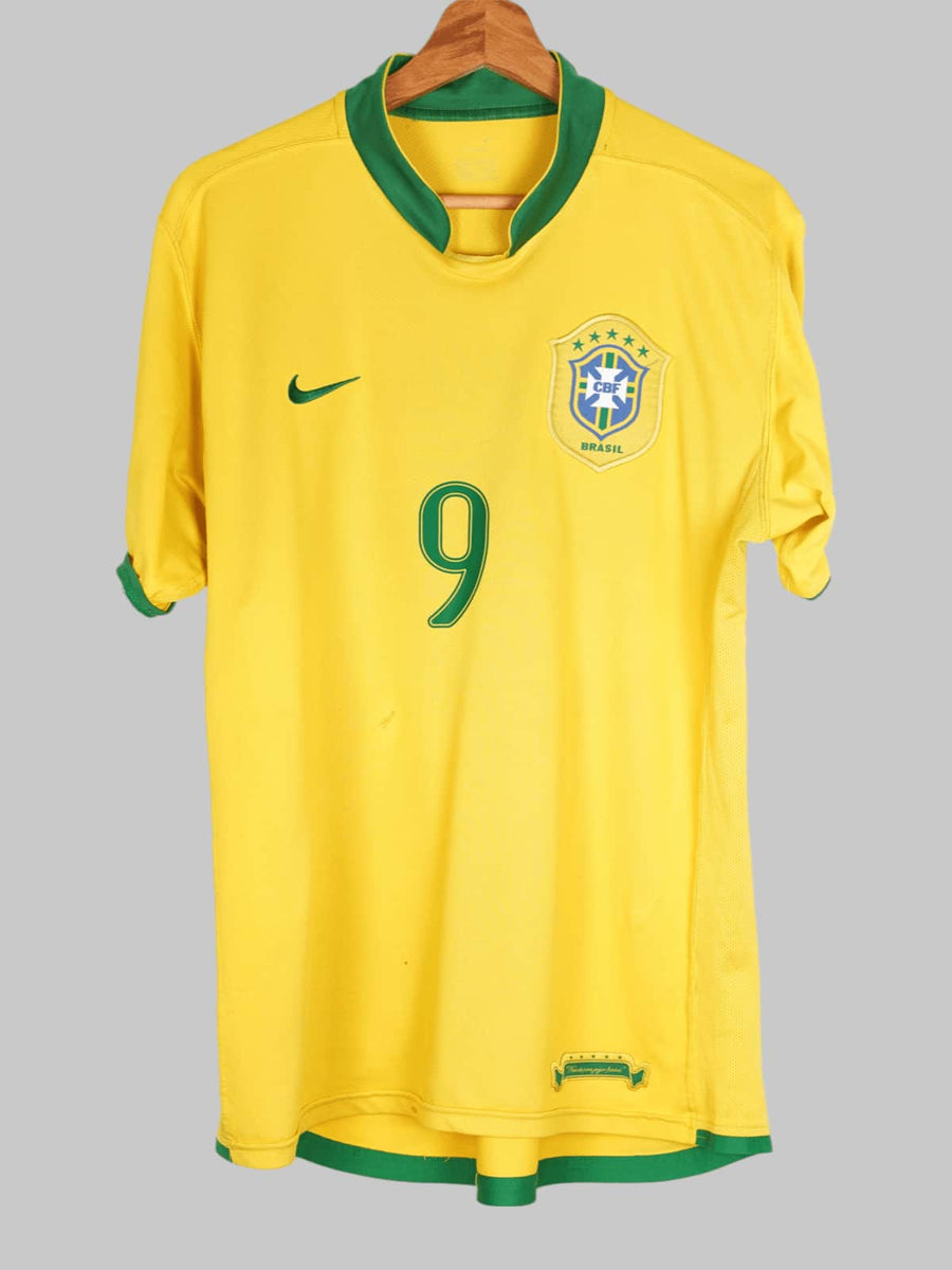 2006/07 Brazil Ronaldo #9 Home Shirt (M)