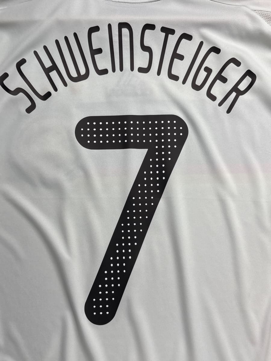 2008/09 Germany Schweinsteiger #7 Home Shirt (L)