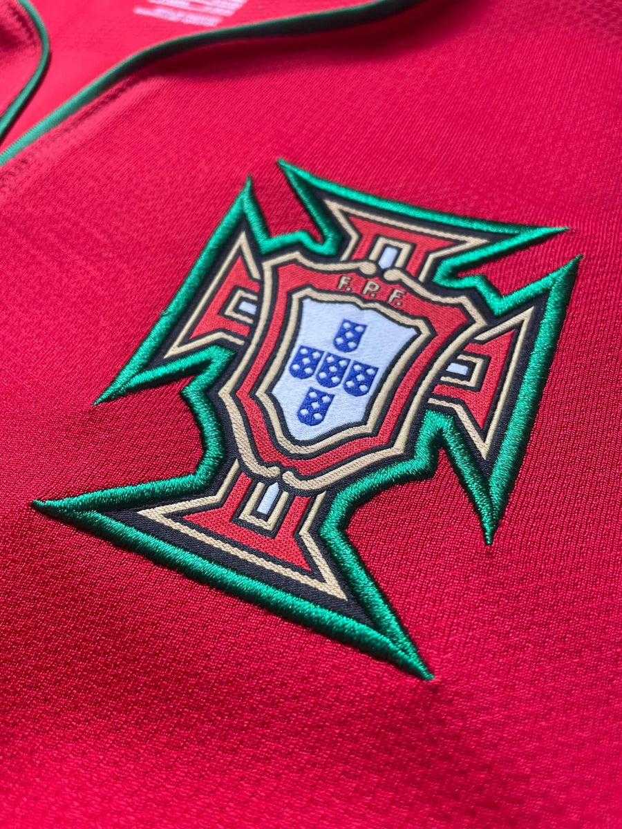 2008/09 Portugal Ronaldo 7 Home Shirt (S) Nike