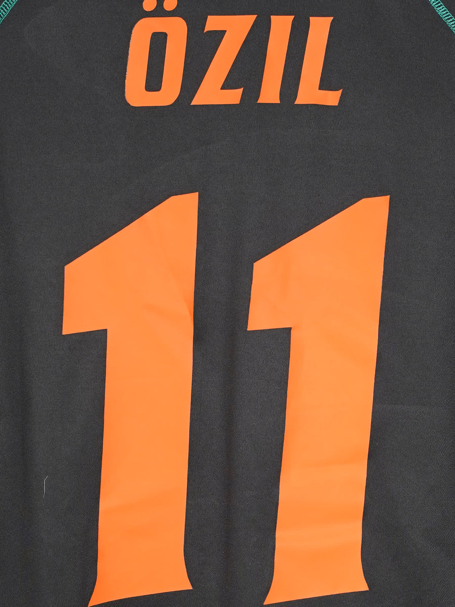 2008/9 Werder Bremen Ozil #11 Third Shirt (M)