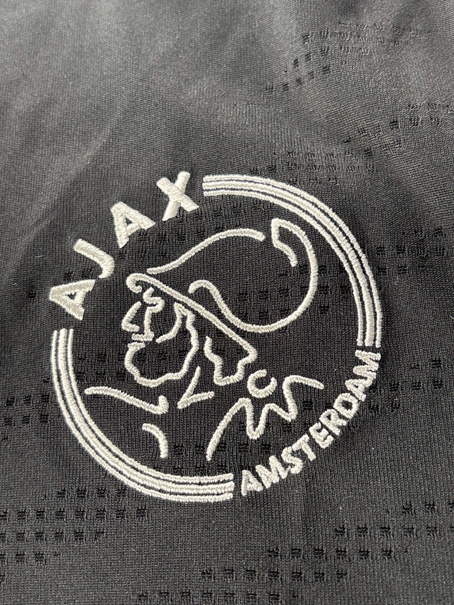 2009/10 Ajax Suarez #16 Away Shirt (M)