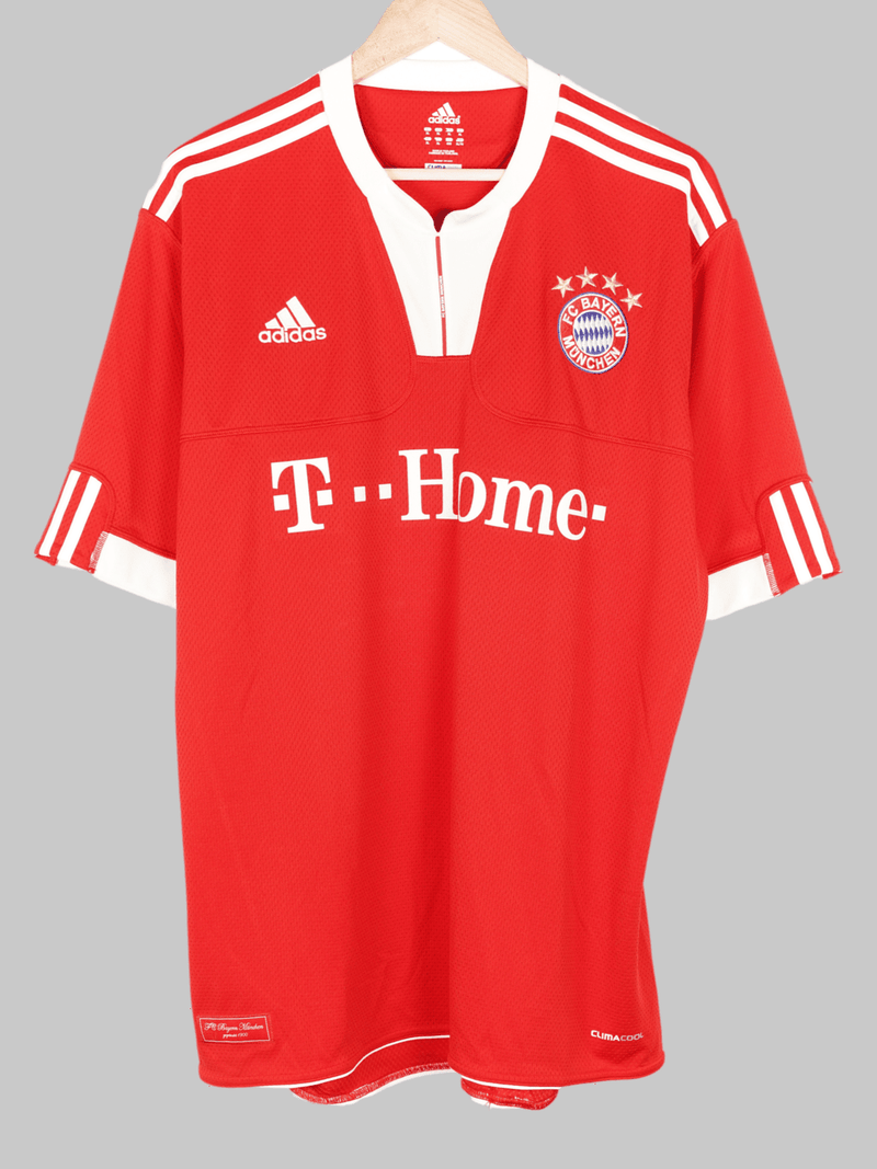 2009/10 Bayern Munich Toni #9 Home Shirt (XL)