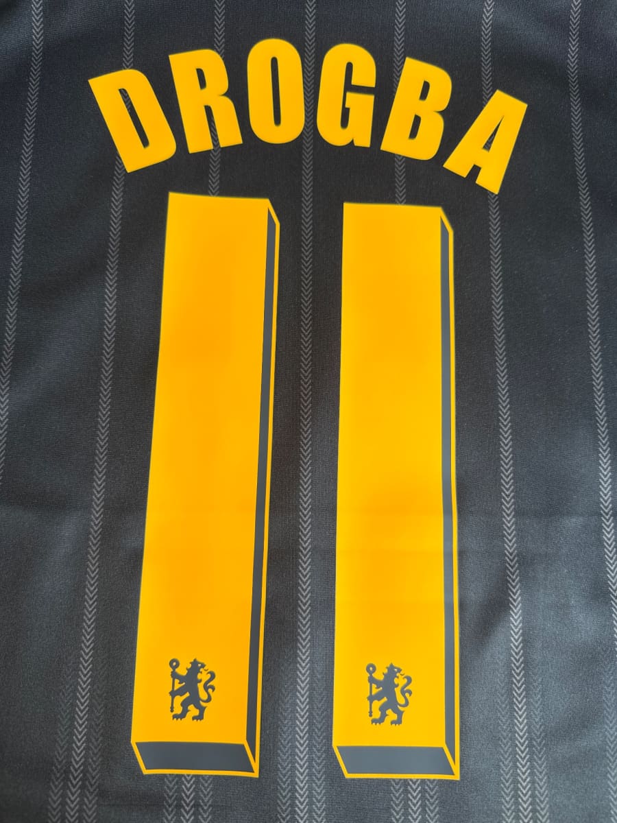 2010/11 Chelsea Drogba #11 Away Shirt (XXL)