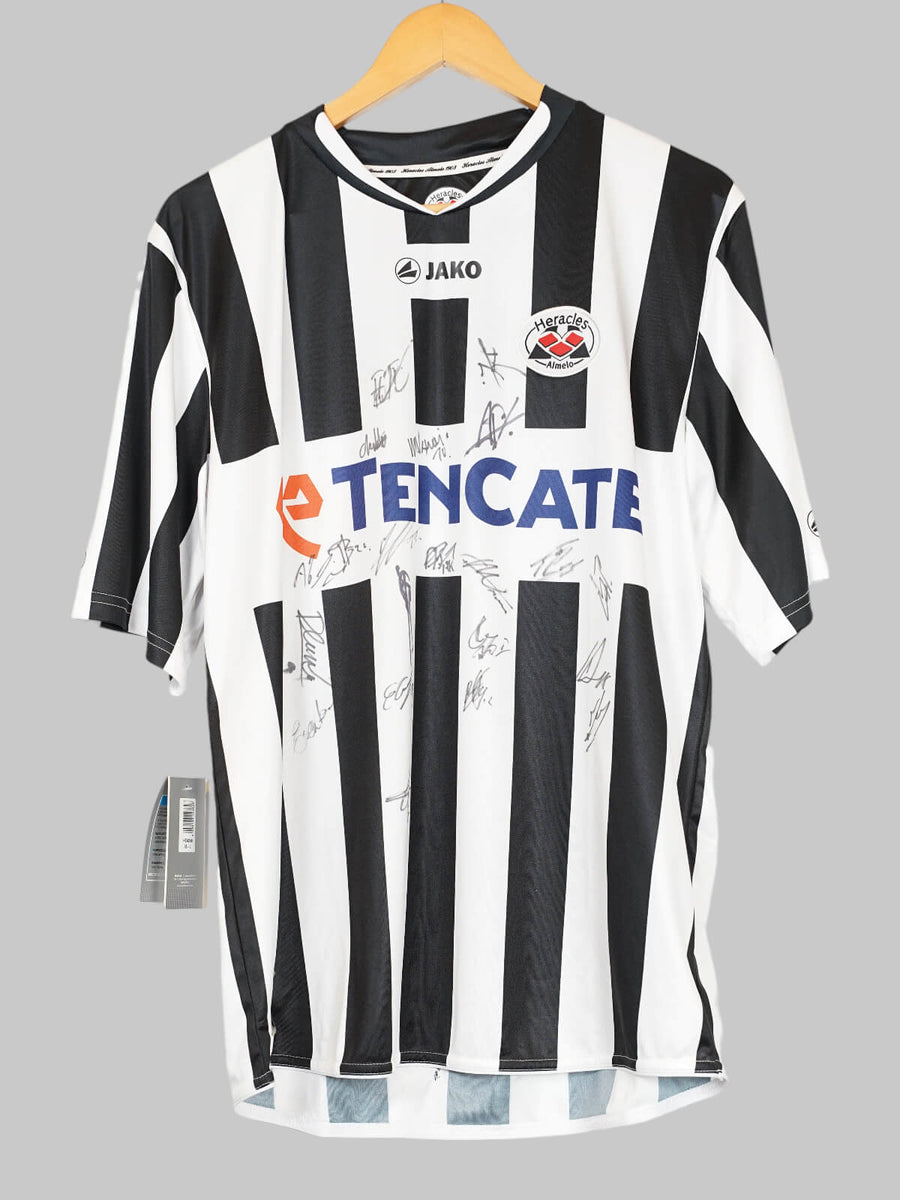 2010/11 Heracles Almelo Home Shirt Squad Signed BNWT (L)