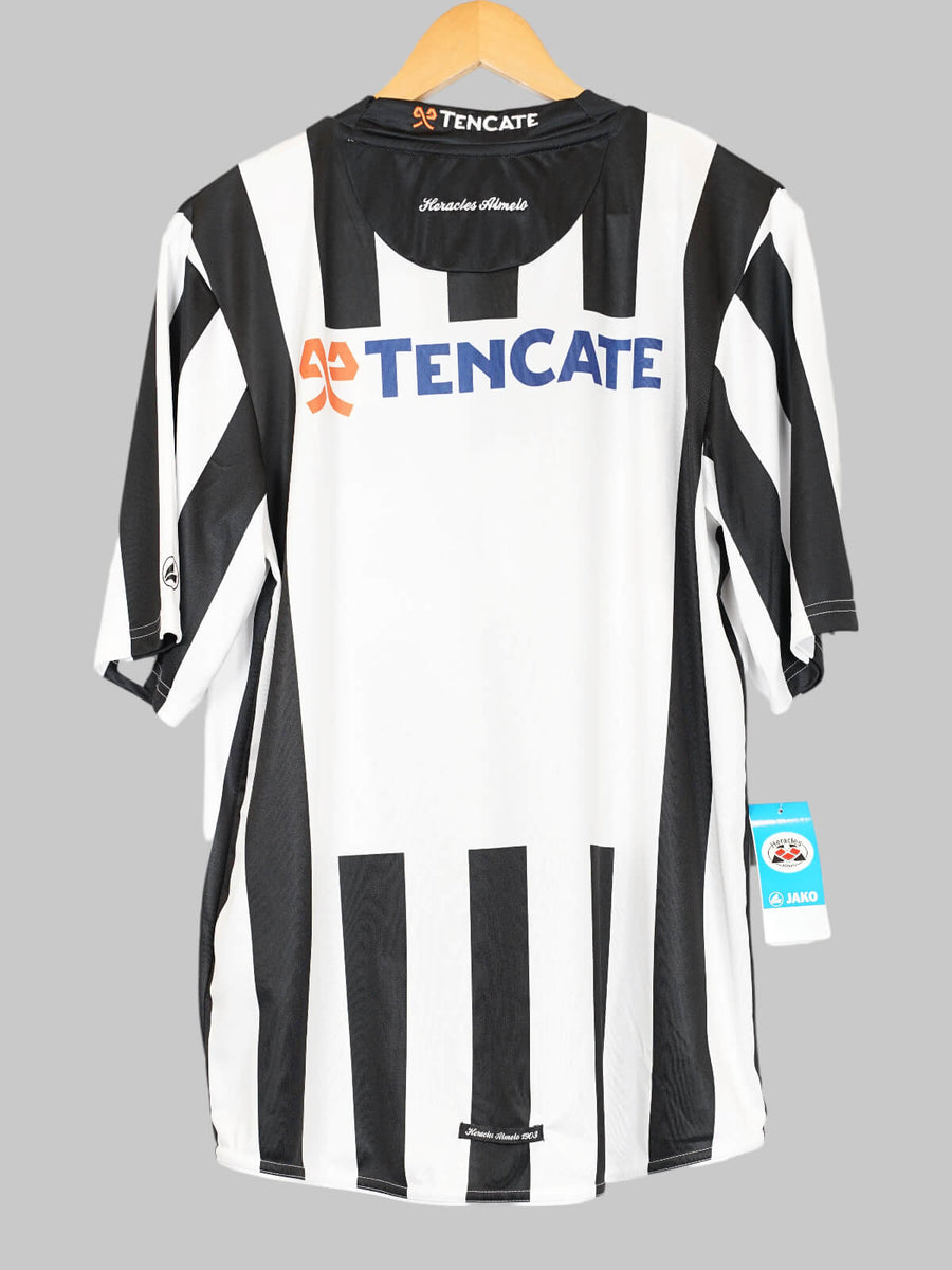 2010/11 Heracles Almelo Home Shirt Squad Signed BNWT (L)