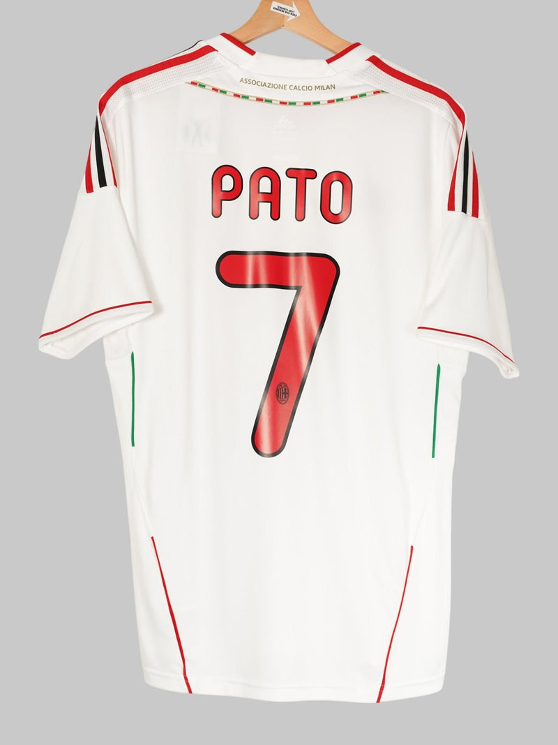 2011/12 AC Milan Pato #7 Away Shirt (M)