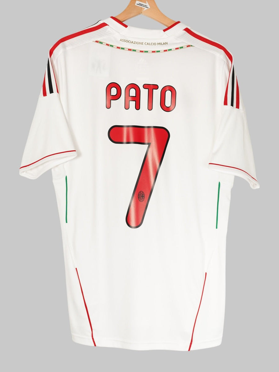 2011/12 AC Milan Pato #7 Away Shirt (M)