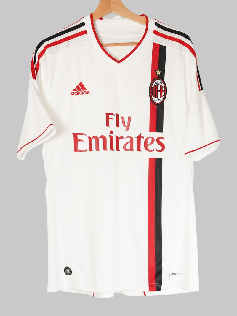 2011/12 AC Milan Pato #7 Away Shirt (M)
