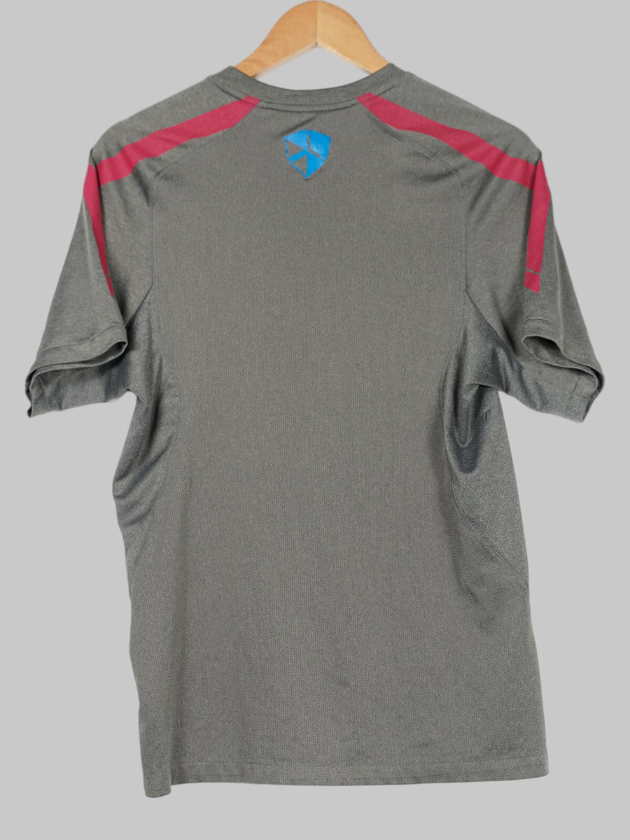 2011/12 Barcelona Training Shirt (S)
