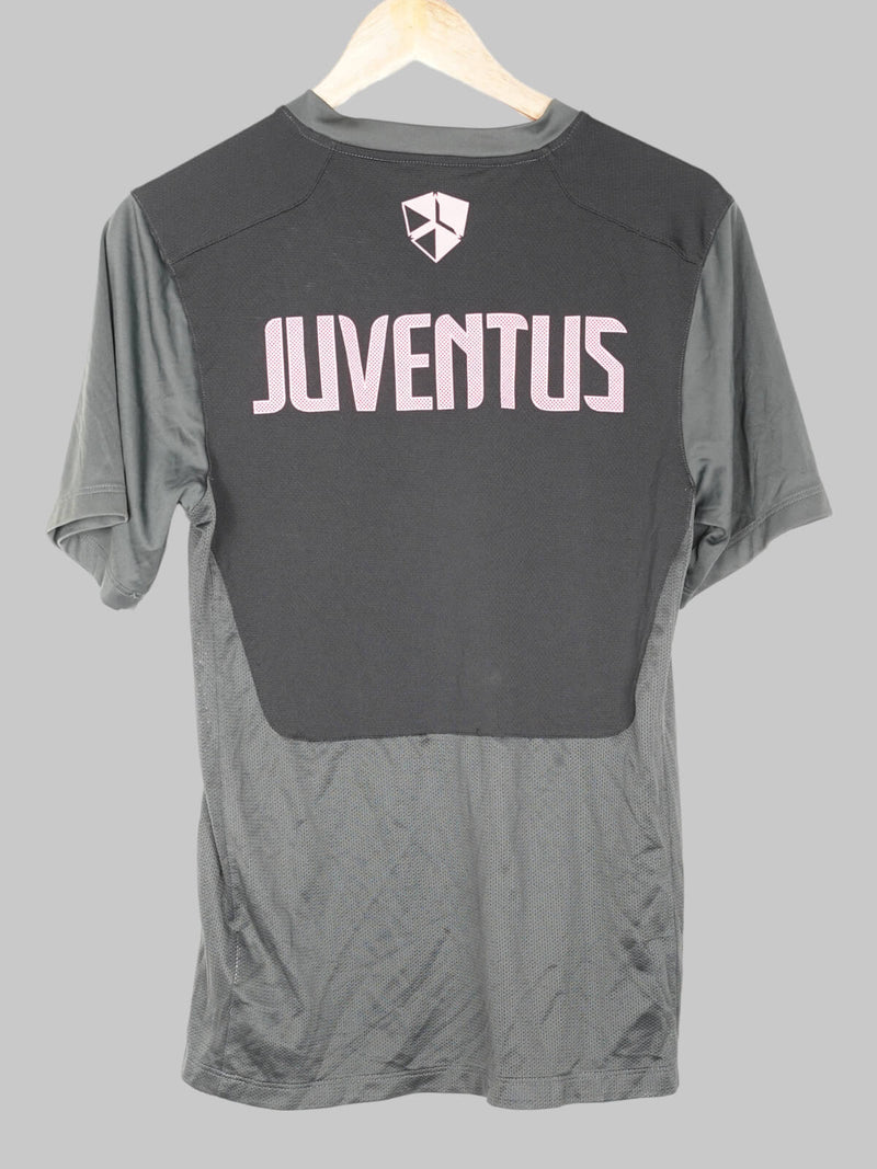 2011/12 Juventus Training Shirt (S)