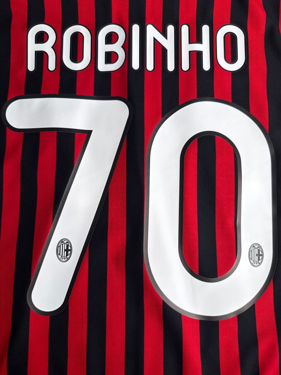2011/2012 AC Milan Robinho #70 Home Shirt (M)