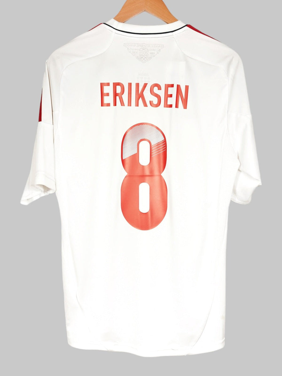 2012/13 Denmark Eriksen #8 Away Shirt (M)