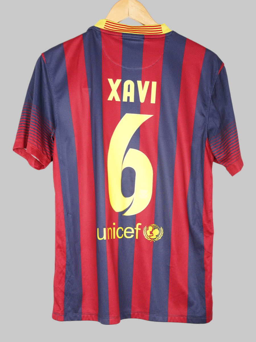 2013/14 Barcelona Xavi #6 Home Shirt (M)