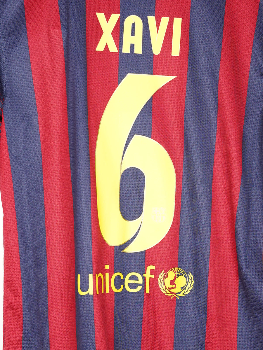 2013/14 Barcelona Xavi #6 Home Shirt (M)