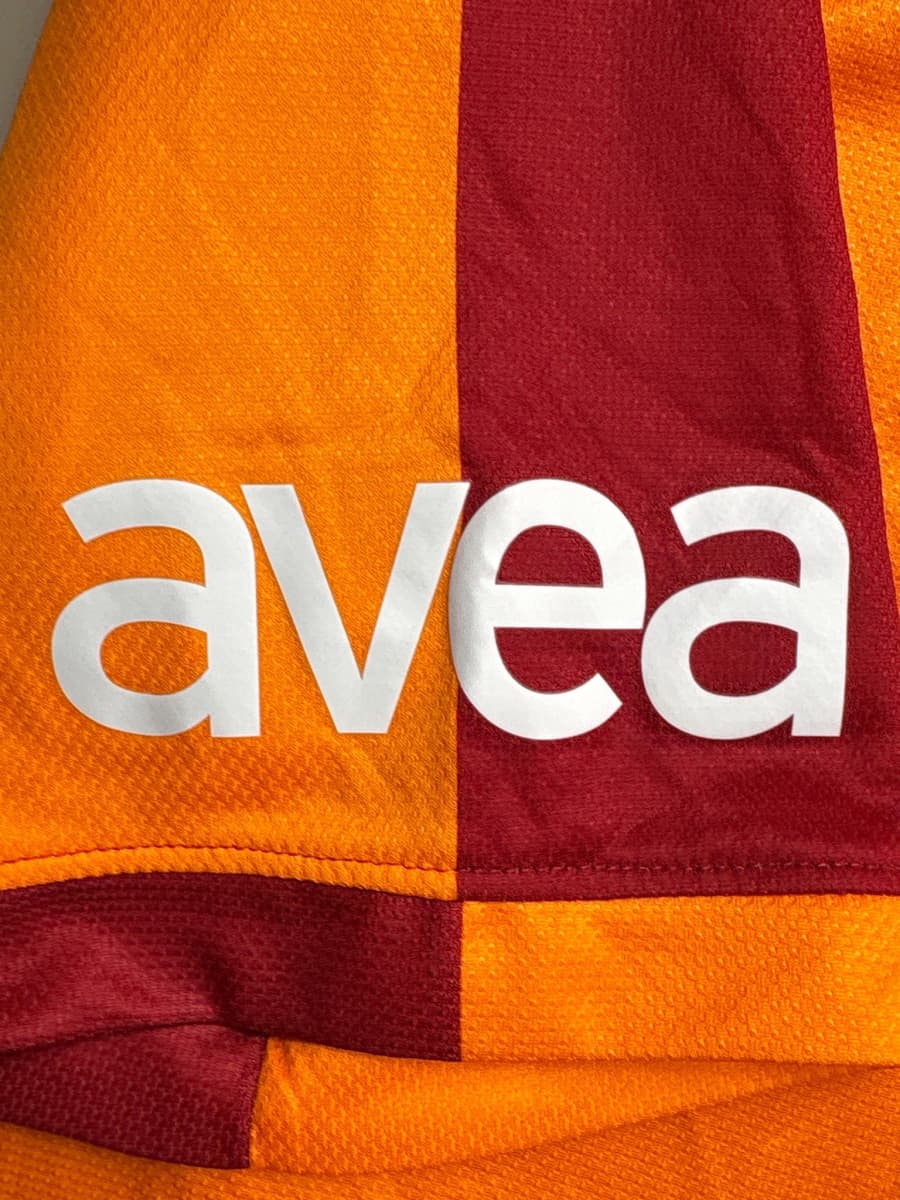 2013/14 Galatasaray Drogba #11 Home Shirt (L)