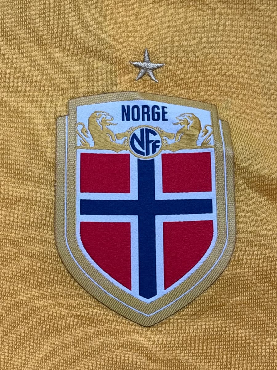 2014/15 Norway Vesterbekkmo #12 Woman Keeper Shirt Signed (M)