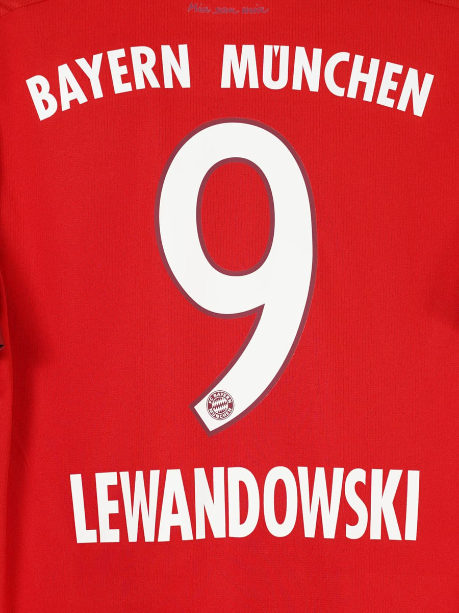 Bayern Munich Home Shirt 2015/16 Lewandowski 9 (L)