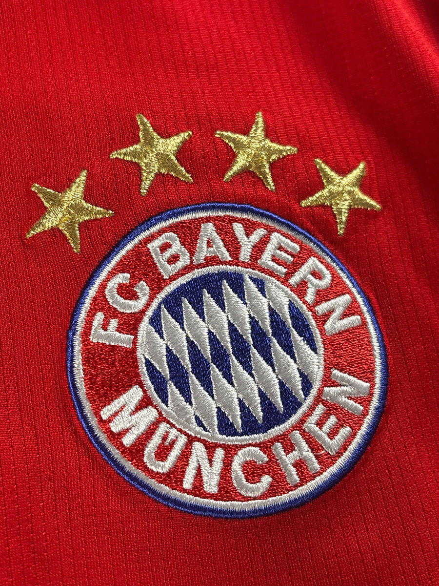 2015/16 Bayern Munich Robben 10 Home Shirt (L) Adidas