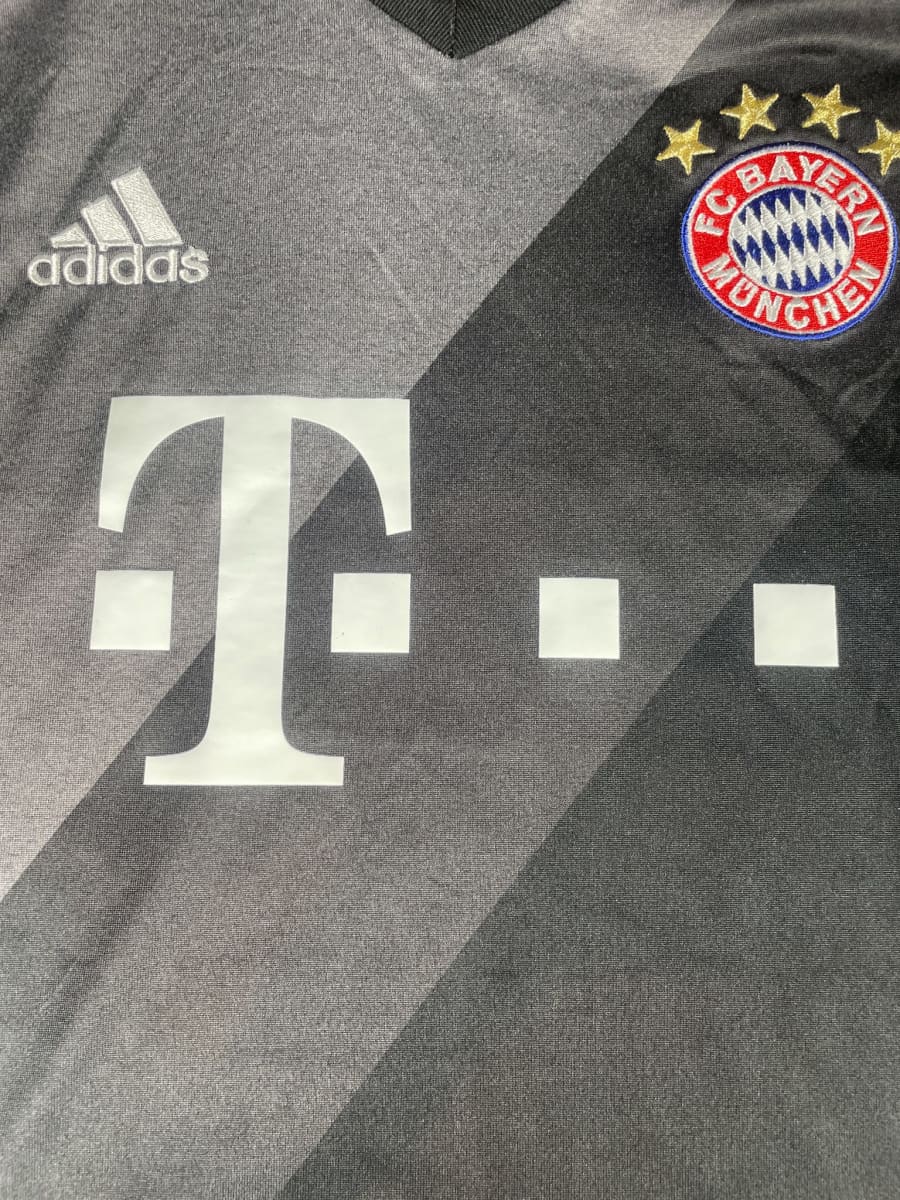 2016/17 Bayern Munich Robben #10 Away Shirt (M)
