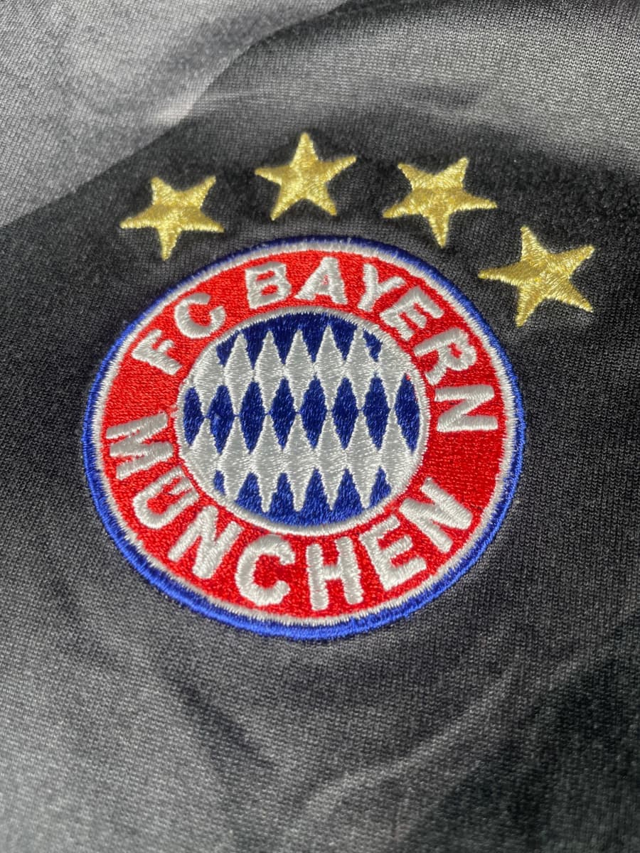 2016/17 Bayern Munich Robben #10 Away Shirt (M)