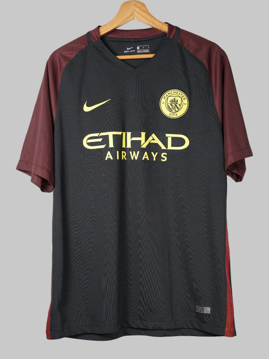 2016/17 Manchester City Kompany #4 Away Shirt (L)