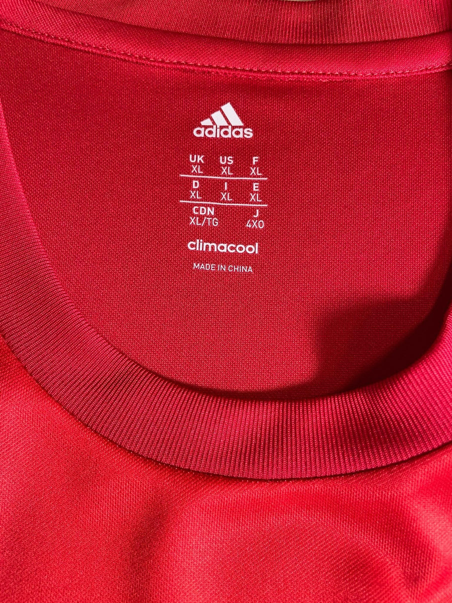 2016/17 Manchester United Training Shirt (XL)