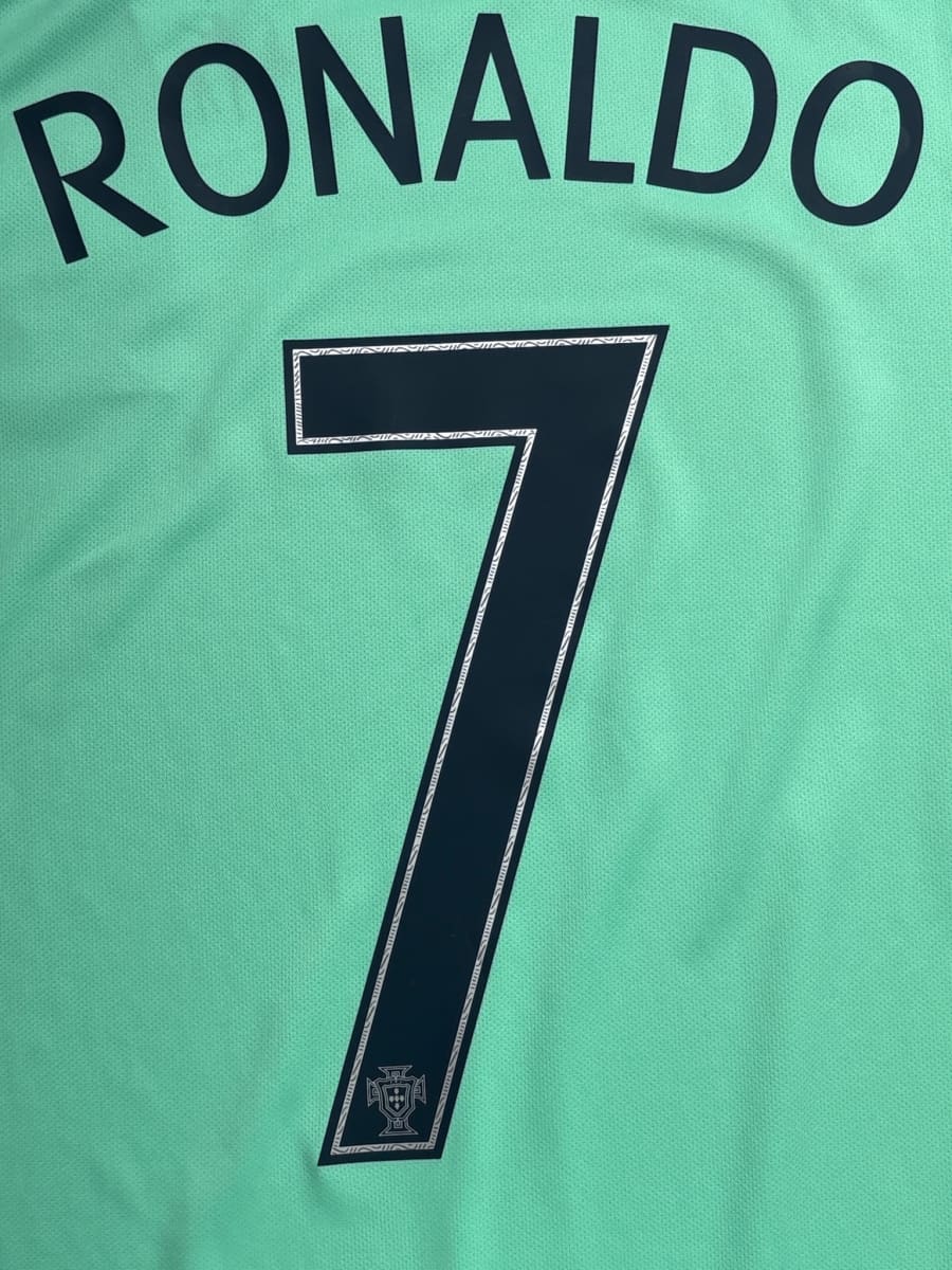 2016/17 Portugal Ronaldo #7 Away Shirt (XL)