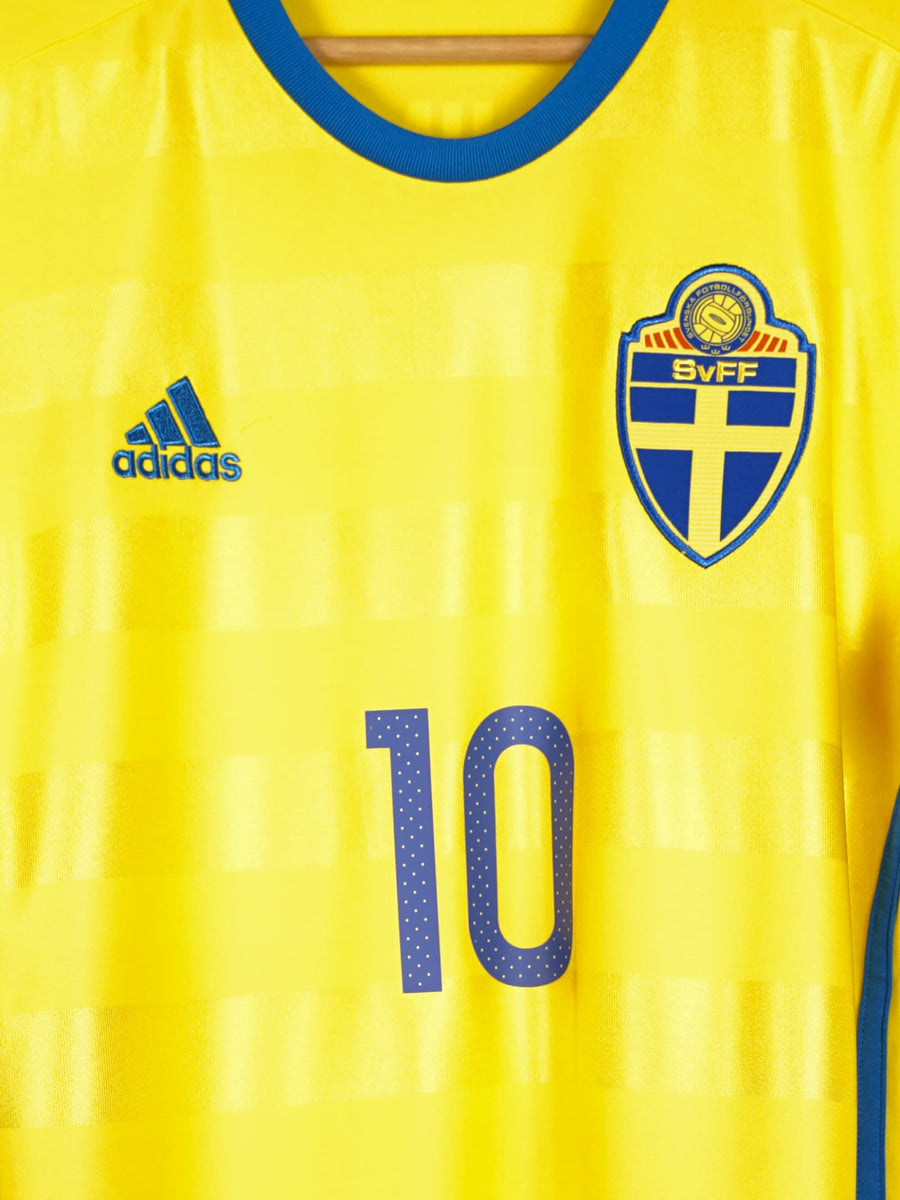 2016/17 Sweden Ibrahimovic #10 Home Shirt (M)