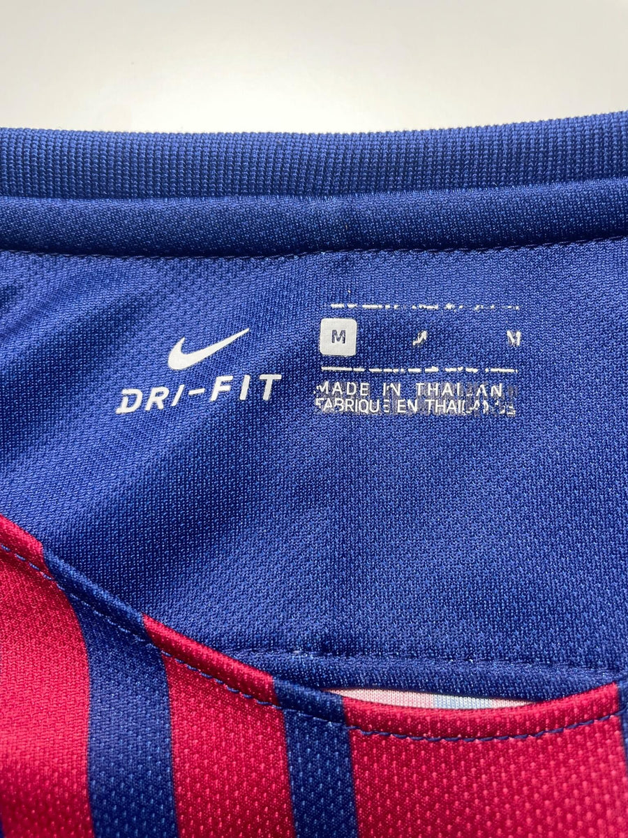 2017/18 Barcelona Suarez 9 Home Shirt (M) Nike