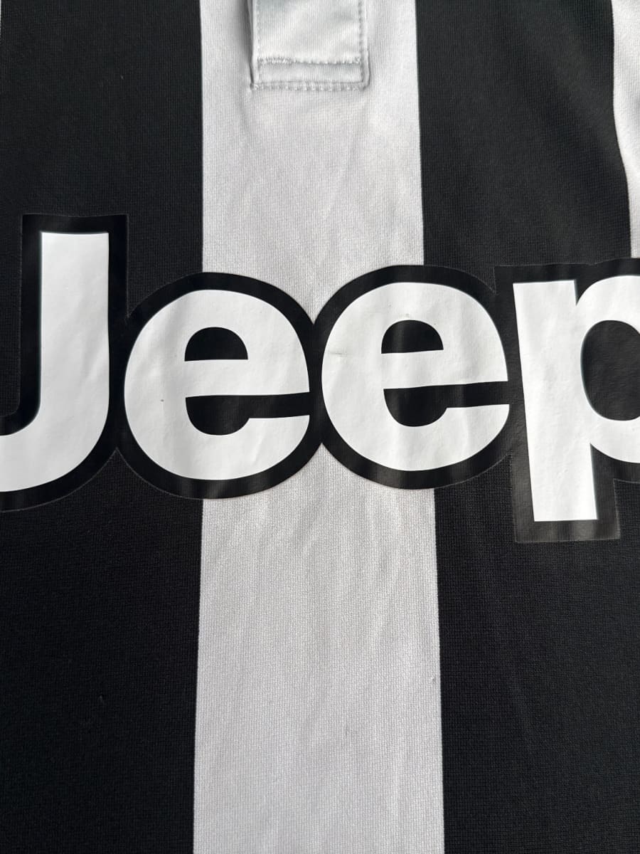 2017/18 Juventus Dybala #10 Home Shirt (L)