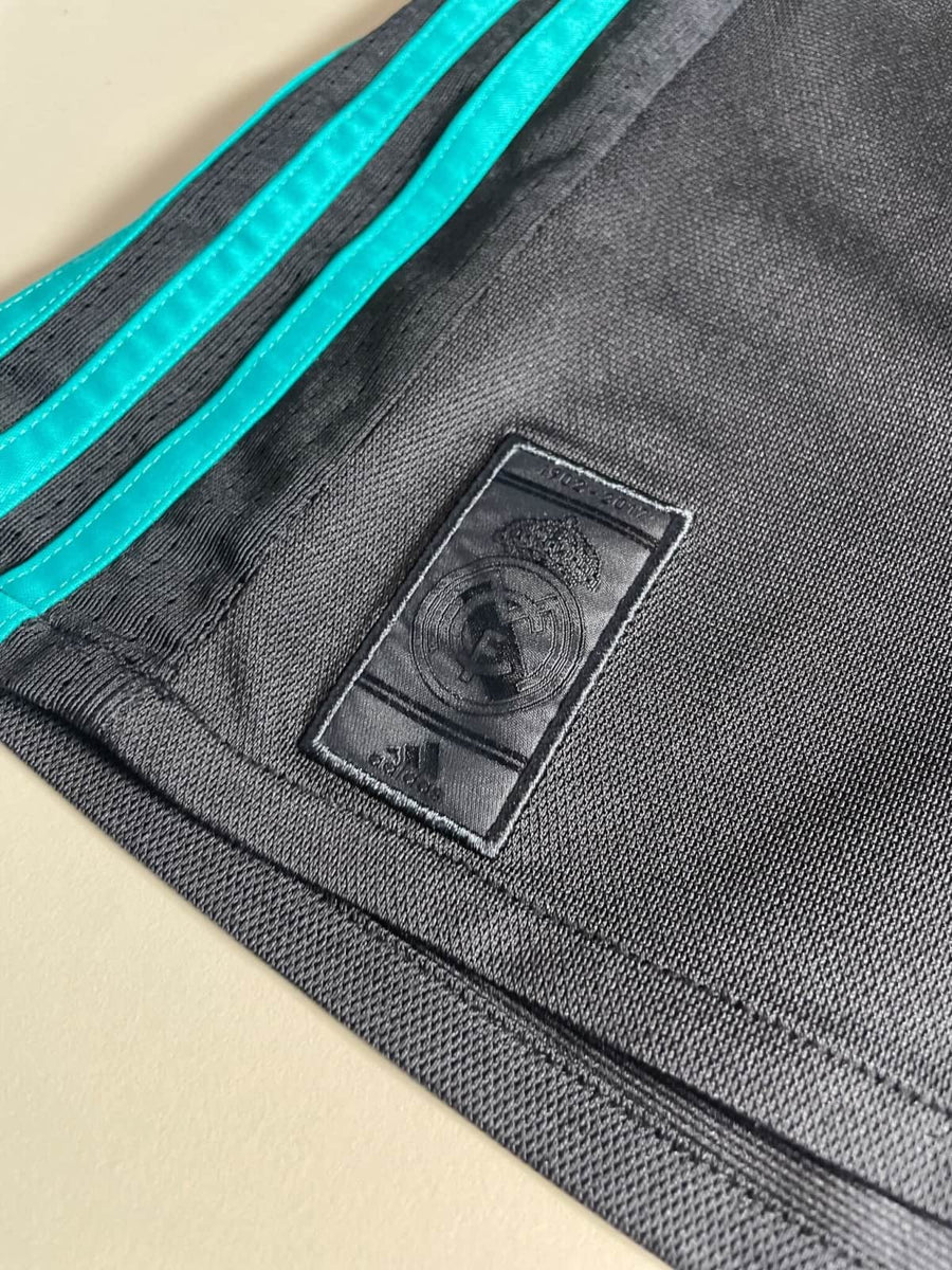 2017/18 Real Madrid Ronaldo 7 Away Shirt (XXL) Adidas