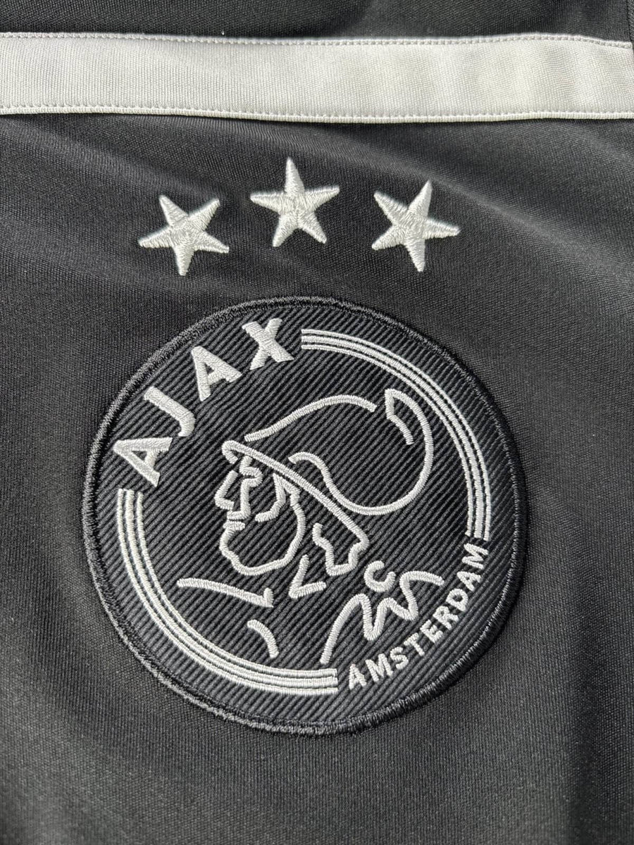 2018/19 Ajax Neres #7 Away Shirt (L)