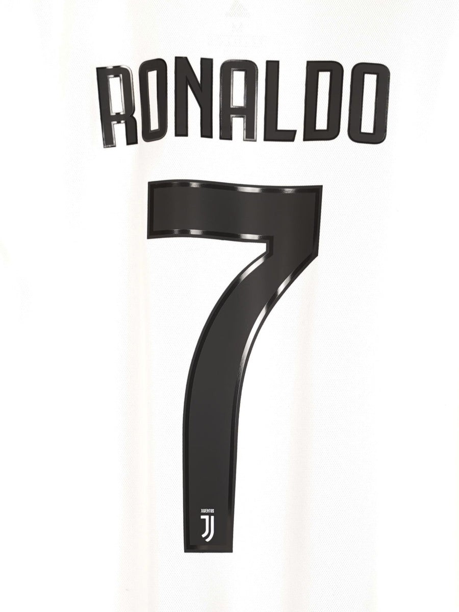 2018/19 Juventus Home Shirt (M)