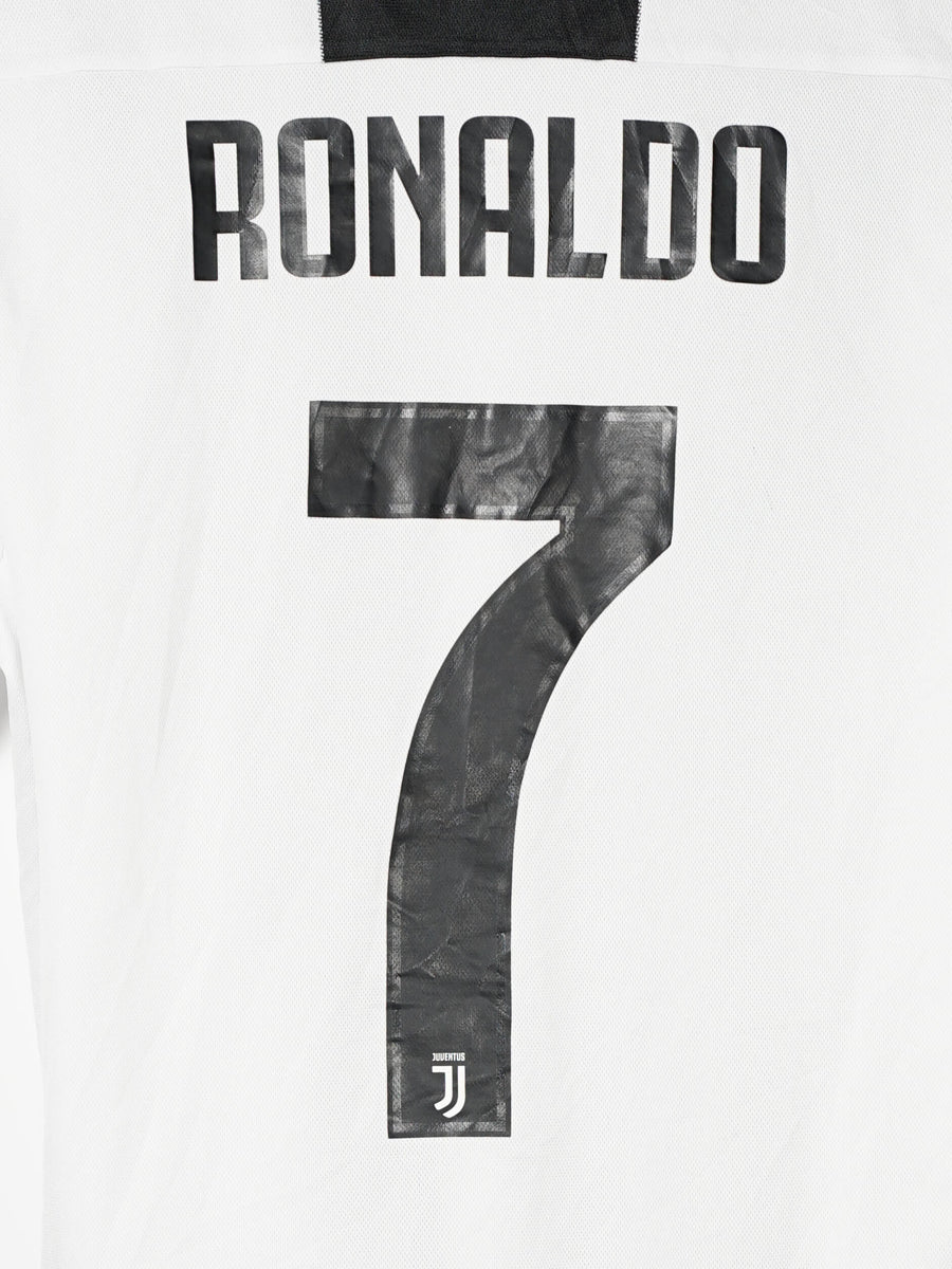 2018/19 Juventus Ronaldo #7 Home Shirt (S)